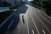 澎湃·海角社区app下载·演绎暗线故事：立体呈现